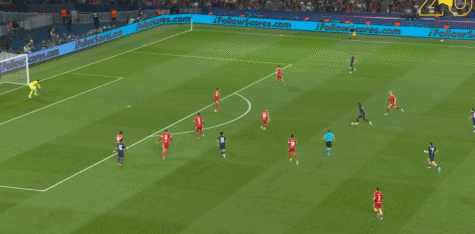 官方网站-半场：巴黎1-0利物浦，杜埃折射破门，马马尔达什维利屡救险