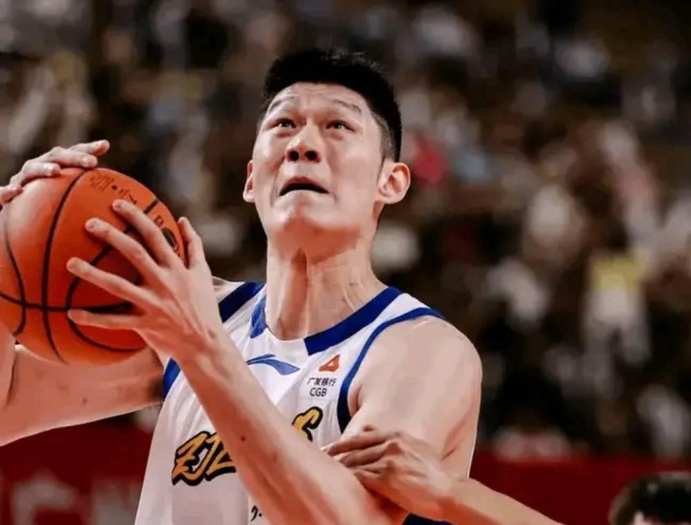 KAIYUN登录-胡金秋：想尽量延续职业生涯，在CBA打到父子同场
