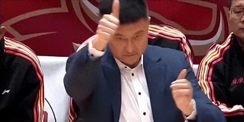 kaiyun官网-压力拉满！杜锋弃用新星，竟是为了保住广东队颜面？